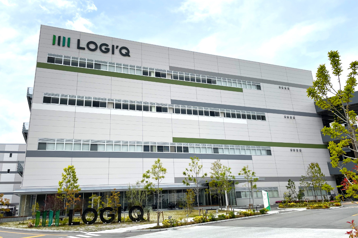 トレジャー・ファクトリー　移転先のLOGI'Q南茨木。吹田ICから約2㎞でアクセス良好