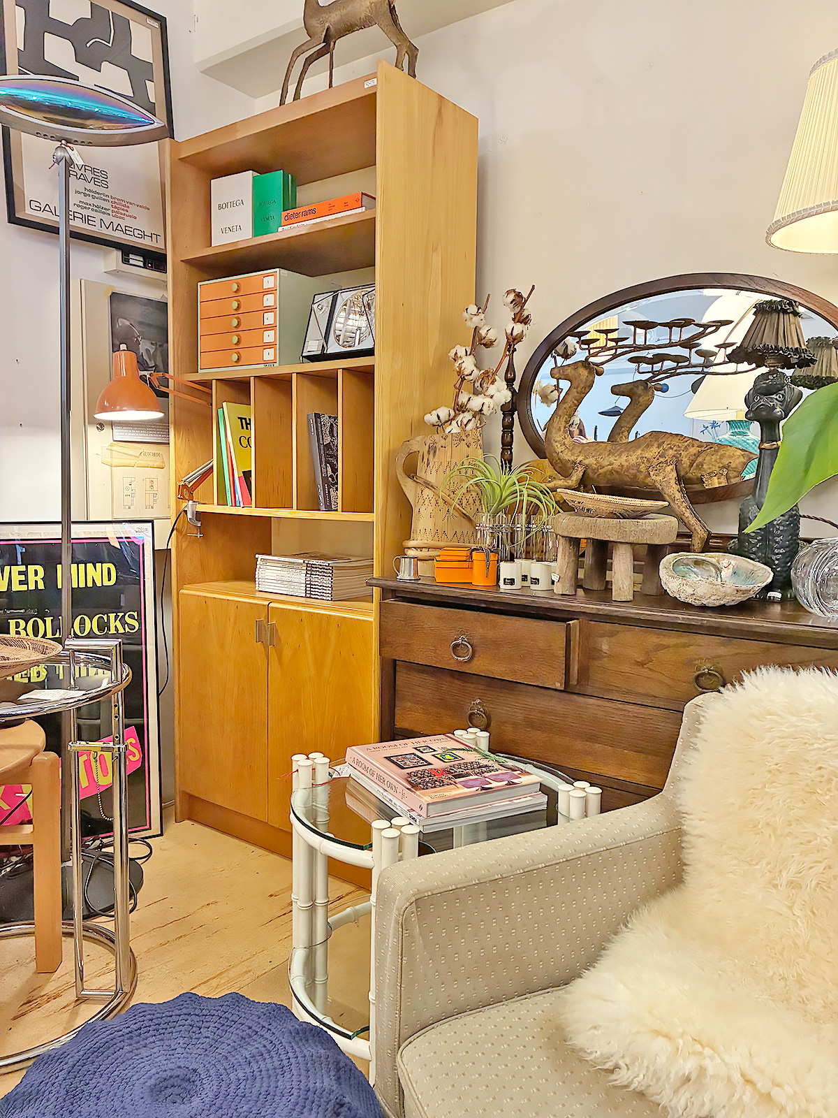 sono vintage　家具がもたらす生活の景色を伝えるようなディスプレイを心がける