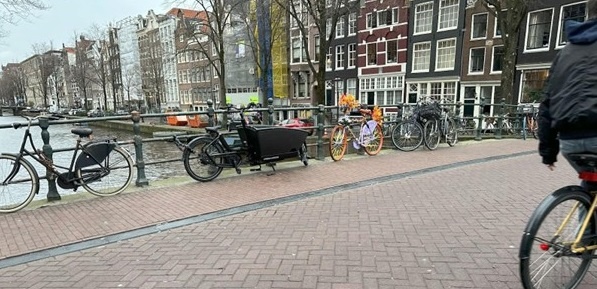 ワサビ　アムステルダムの街並み