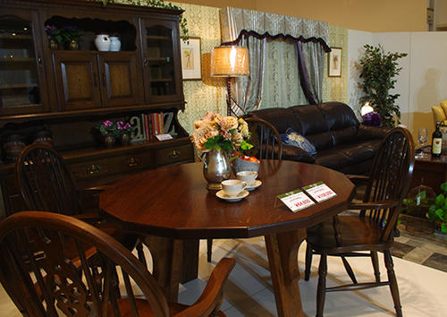 子会社のリンテリアにて修理した高品質な中古家具を販売