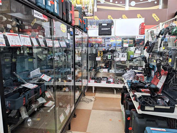 実店舗の工具売り場