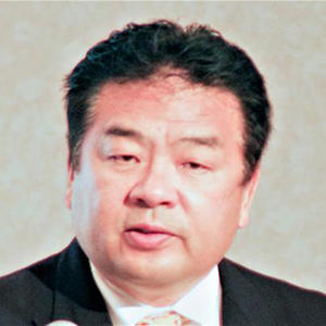 安山勉 氏