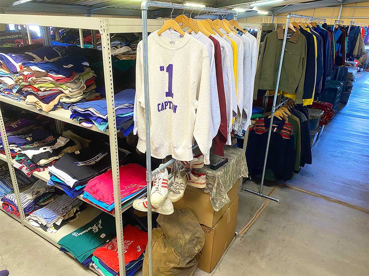 デザートスノー、倉庫ではハンギングと畳み展開