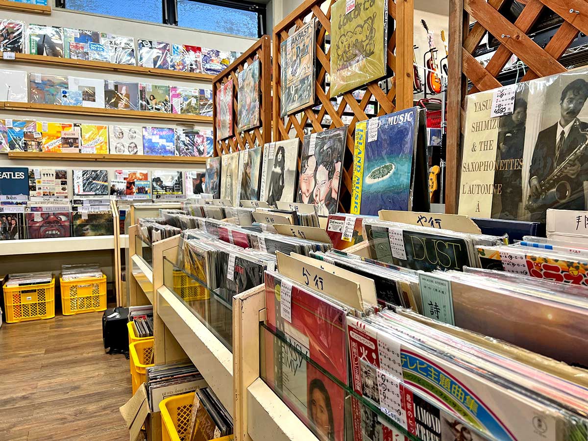 リサイクルショップあいうえお　大通店の目玉、レコード売り場