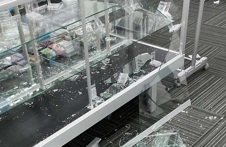 増えるトレカ店の窃盗被害　被害にあったトレカ秘密基地、被害の様子