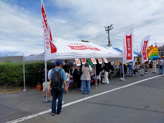 バイク王は電動キックボードの安全運転啓発活動を行なった.jpeg