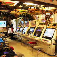 スーパーポテト、レトロゲーセンでファミリー層を集客