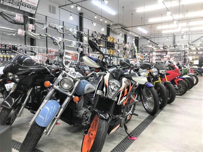 東大阪店中古バイク売り場.jpg