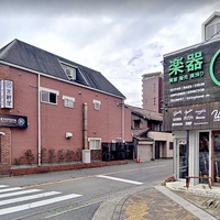 京都屋、質店が運営する中古楽器店「ウッドヴィレッジ」
