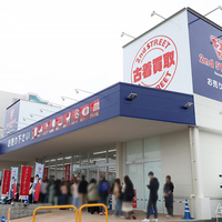 セカスト国内外1000店目、2010年から年40～60店と出店加速