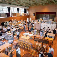 TSUDA CONSTRUCTION COMPANY 工務店、廃校で建材リユース